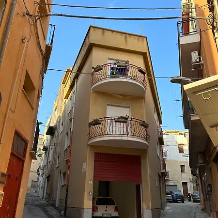Porta Palermo Centro シャッカ